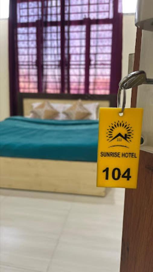 Hotel Sunrise インパール エクステリア 写真